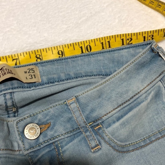 Hollister Women's Light Wash Super Skinny Jeans Size 1R W25 L31‎ - Picture 6 of 9